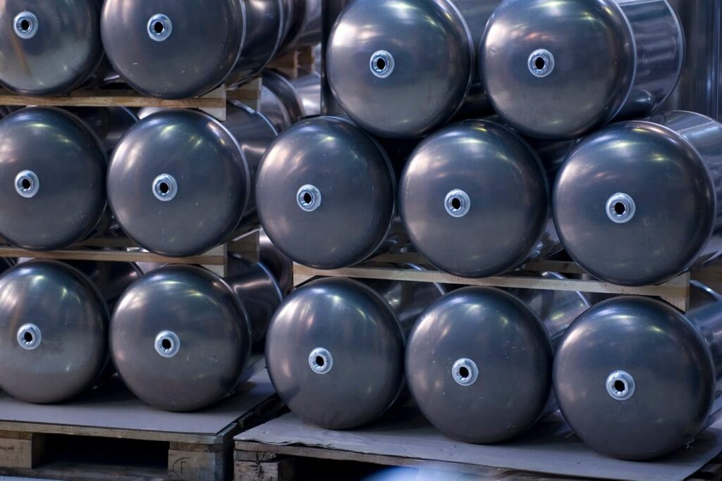 Fueltanks_Lager Aspect Ratio 3 2