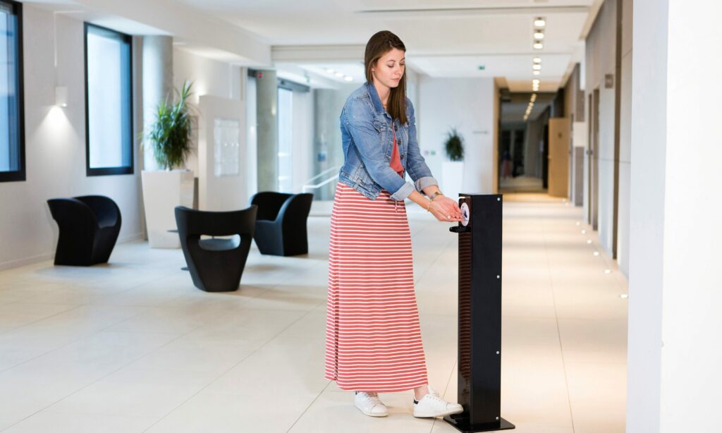 Corona makes ingenious: SAG conquers new markets with disinfectant dispenser