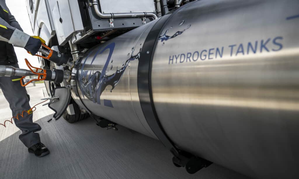 LKW-Kryotanksystem für LH2 im intensiven Testeinsatz bei OEM